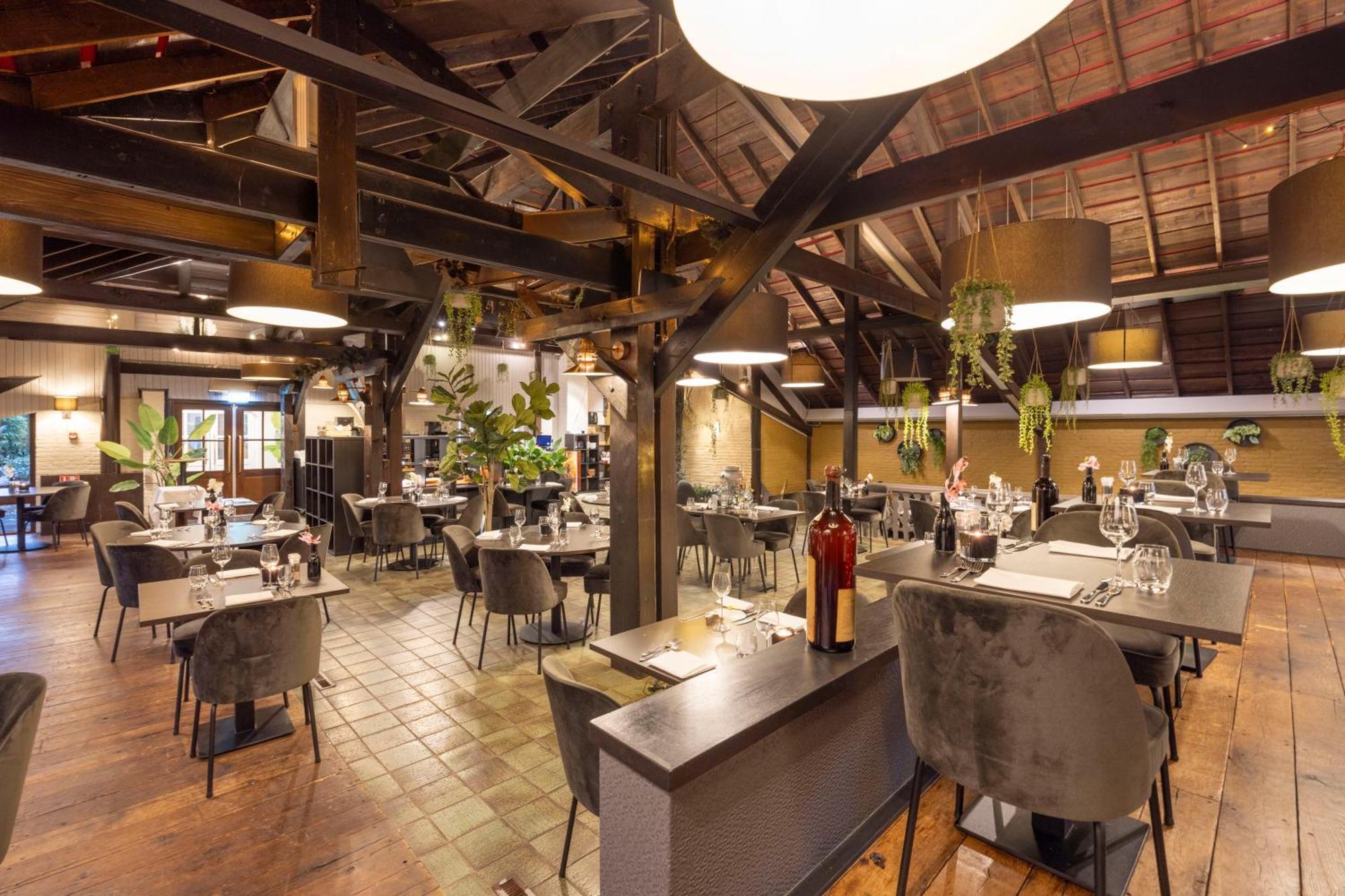 Fletcher Hotel-Restaurant Klein Zwitserland Heelsum ภายนอก รูปภาพ